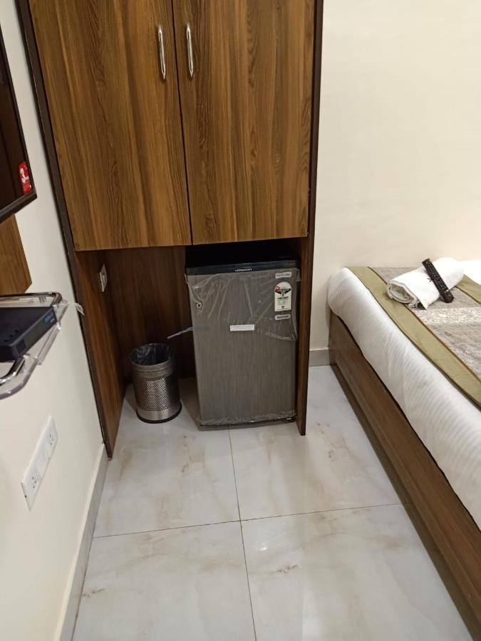 Hotel Ashyana - Near To Grant Road Station מומביי מראה חיצוני תמונה